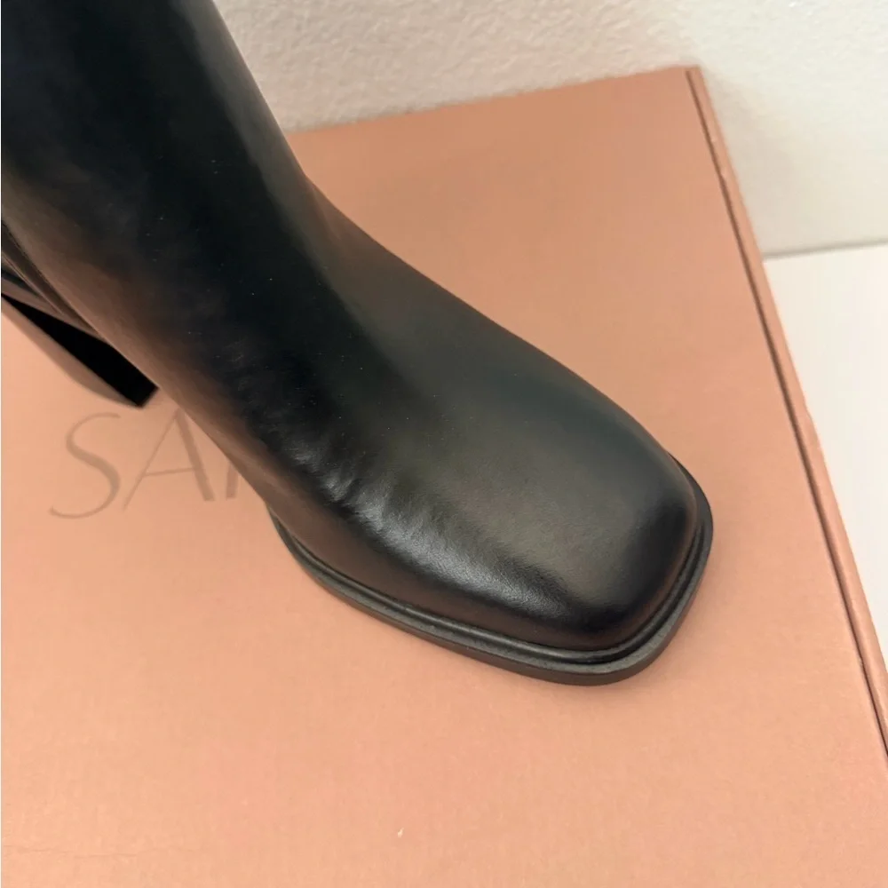 Paula Black Leather Franco Sarto Ankle Boots Square Toe Stacked Heel Size 9.5